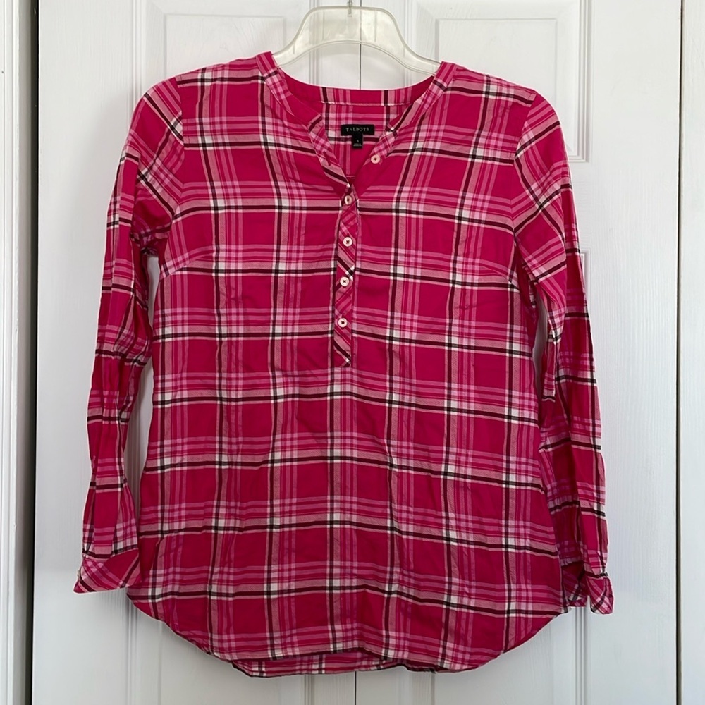 Women’s Talbots sz S pink white burgundy plaid tunic. 5 buttons long sleeve